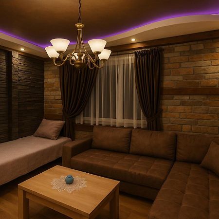 Unique Atmosphere With Golden Standard Design Sofia Zewnętrze zdjęcie